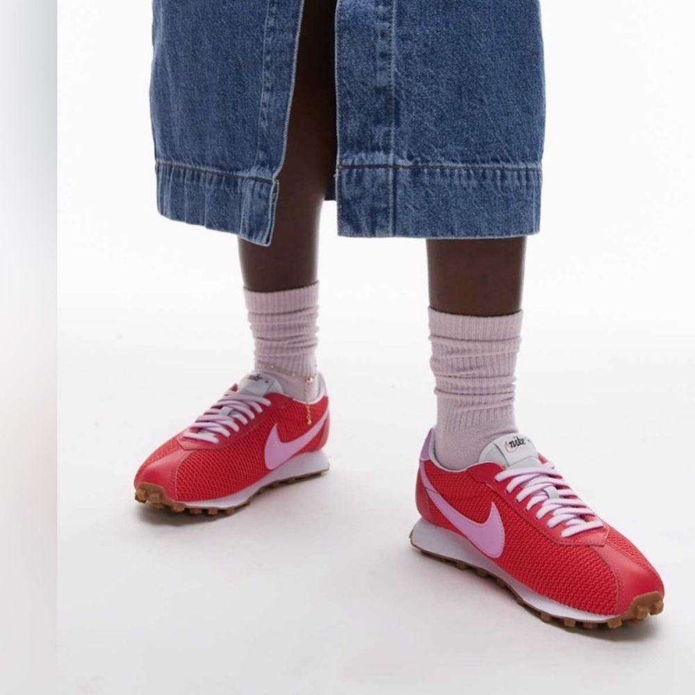 Nike - Picture 1 of 12